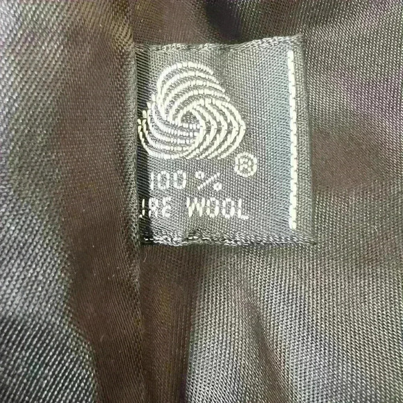Gallery Tailored Mock Neck 100% Wool Coat - Picture 7 of 9